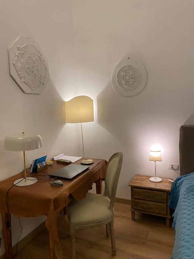 Domus Alfieri Al Colosseo โรม ภายนอก รูปภาพ
